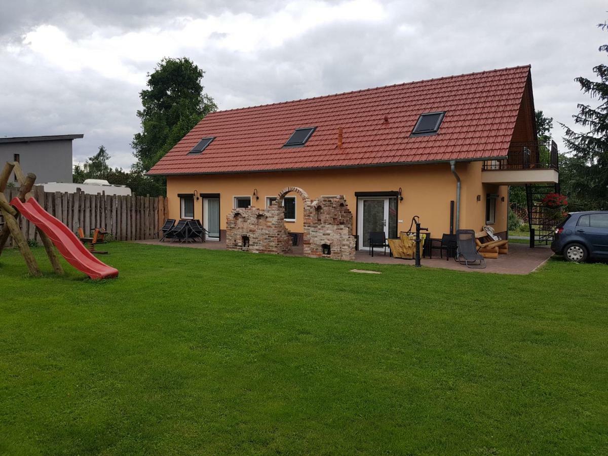 Ferienwohnung Am Muehlstein Lubben Exterior photo